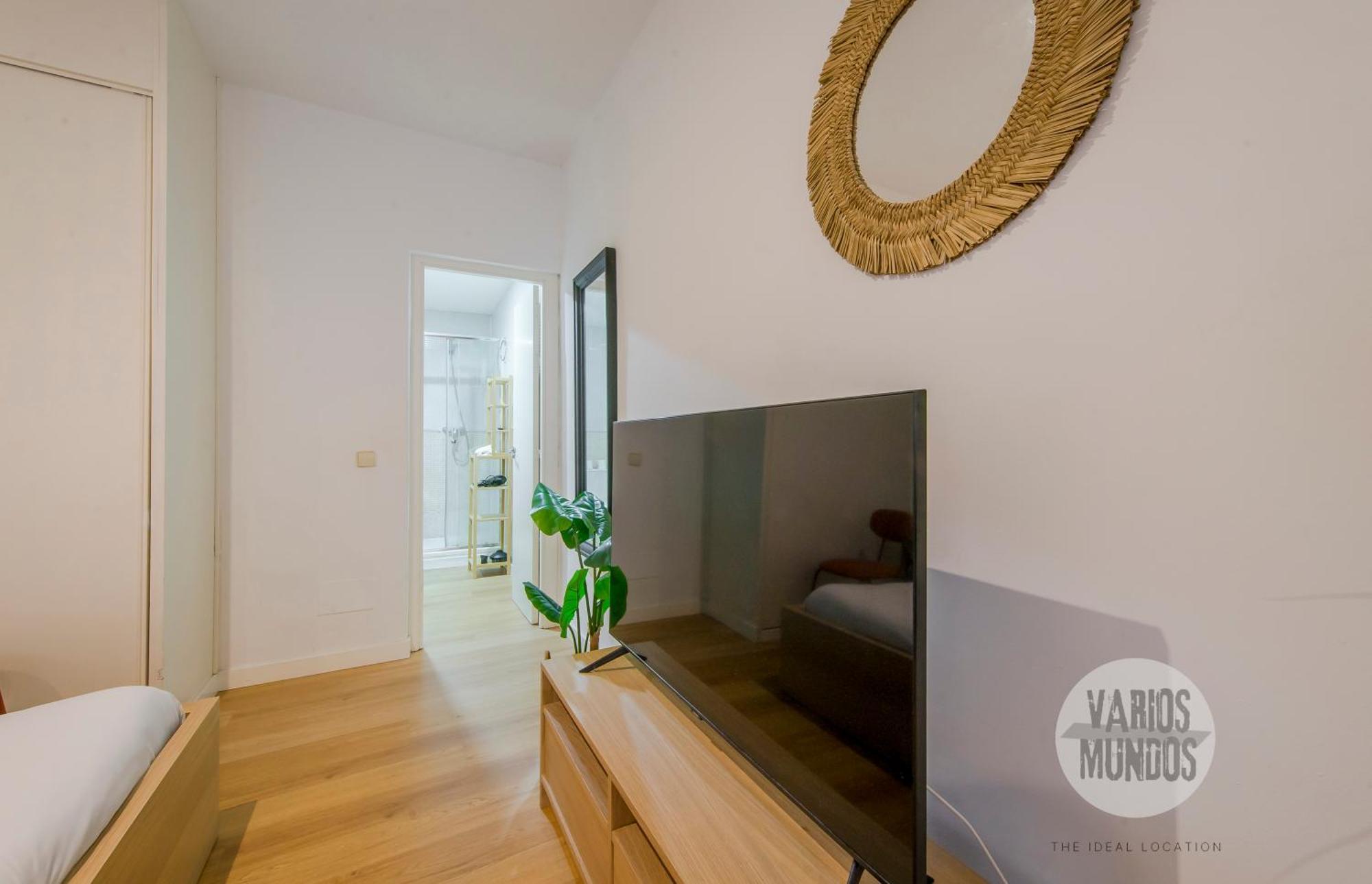 Escapada Para 3 En Sol, Conoce Concepcion Jeronima Madrid Exteriör bild