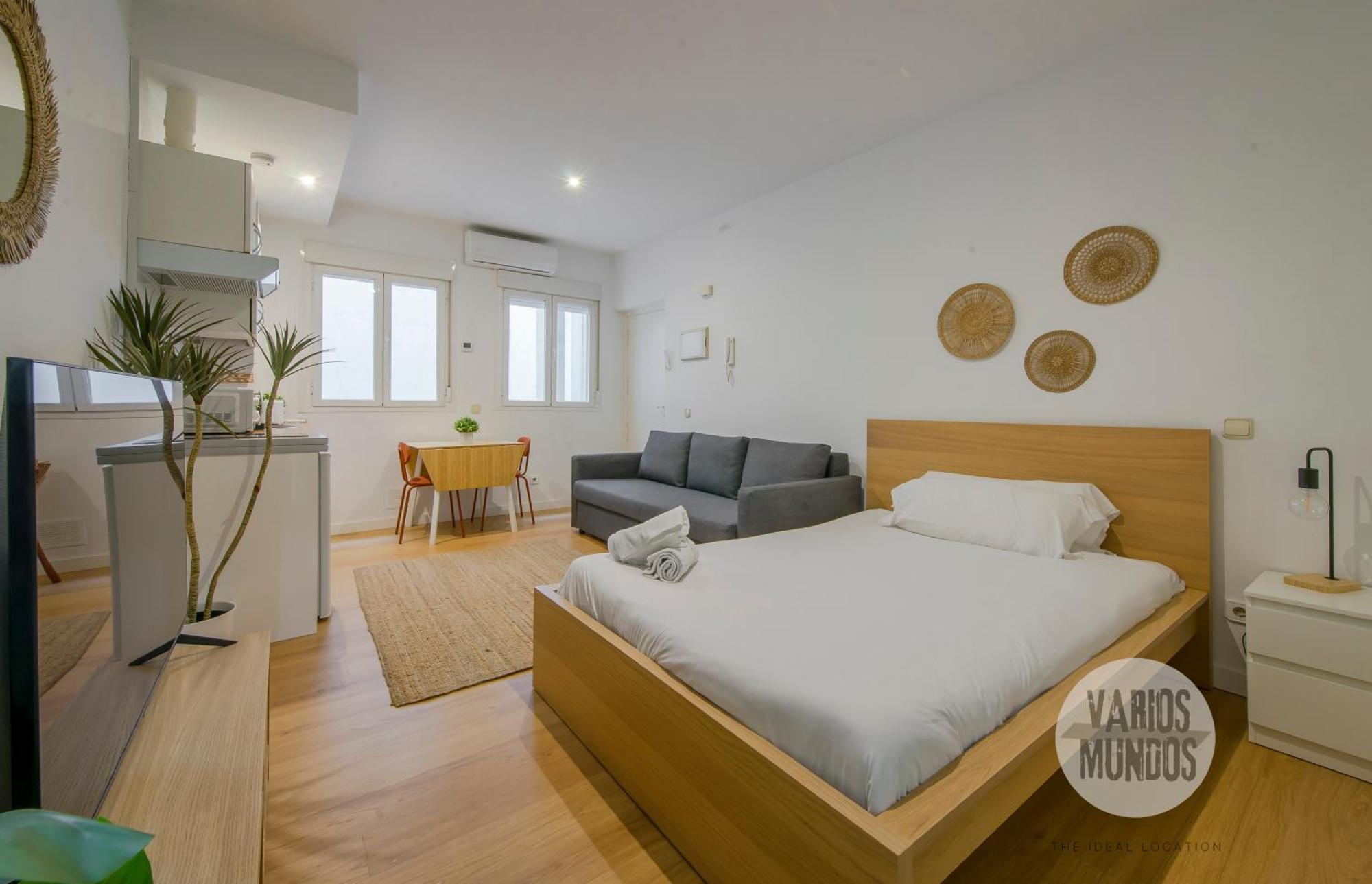 Escapada Para 3 En Sol, Conoce Concepcion Jeronima Madrid Exteriör bild