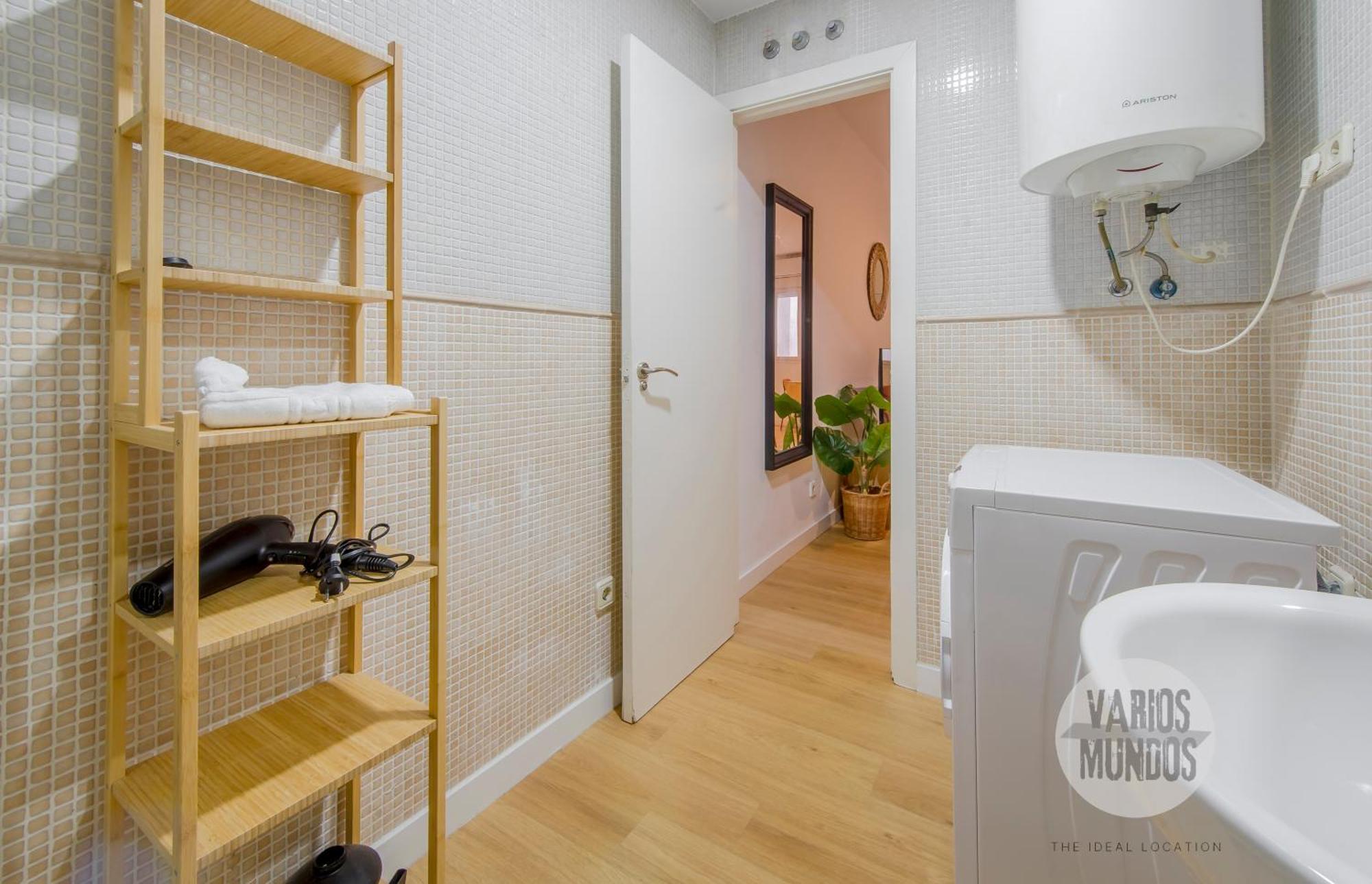 Escapada Para 3 En Sol, Conoce Concepcion Jeronima Madrid Exteriör bild